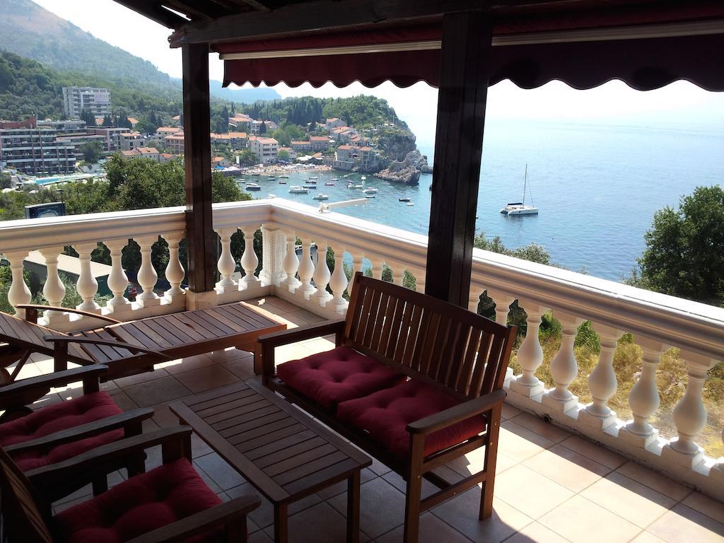 Villa Sara Guesthouse Sveti Stefan Exteriér fotografie