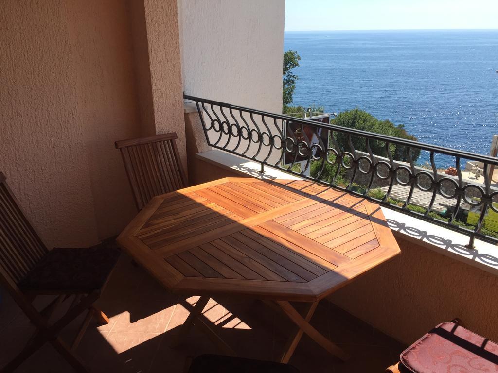 Villa Sara Guesthouse Sveti Stefan Pokoj fotografie