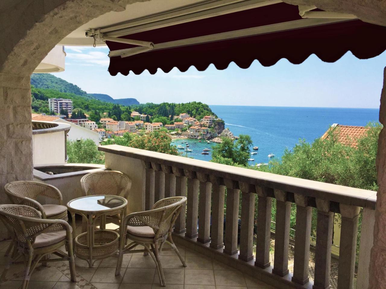 Villa Sara Guesthouse Sveti Stefan Exteriér fotografie